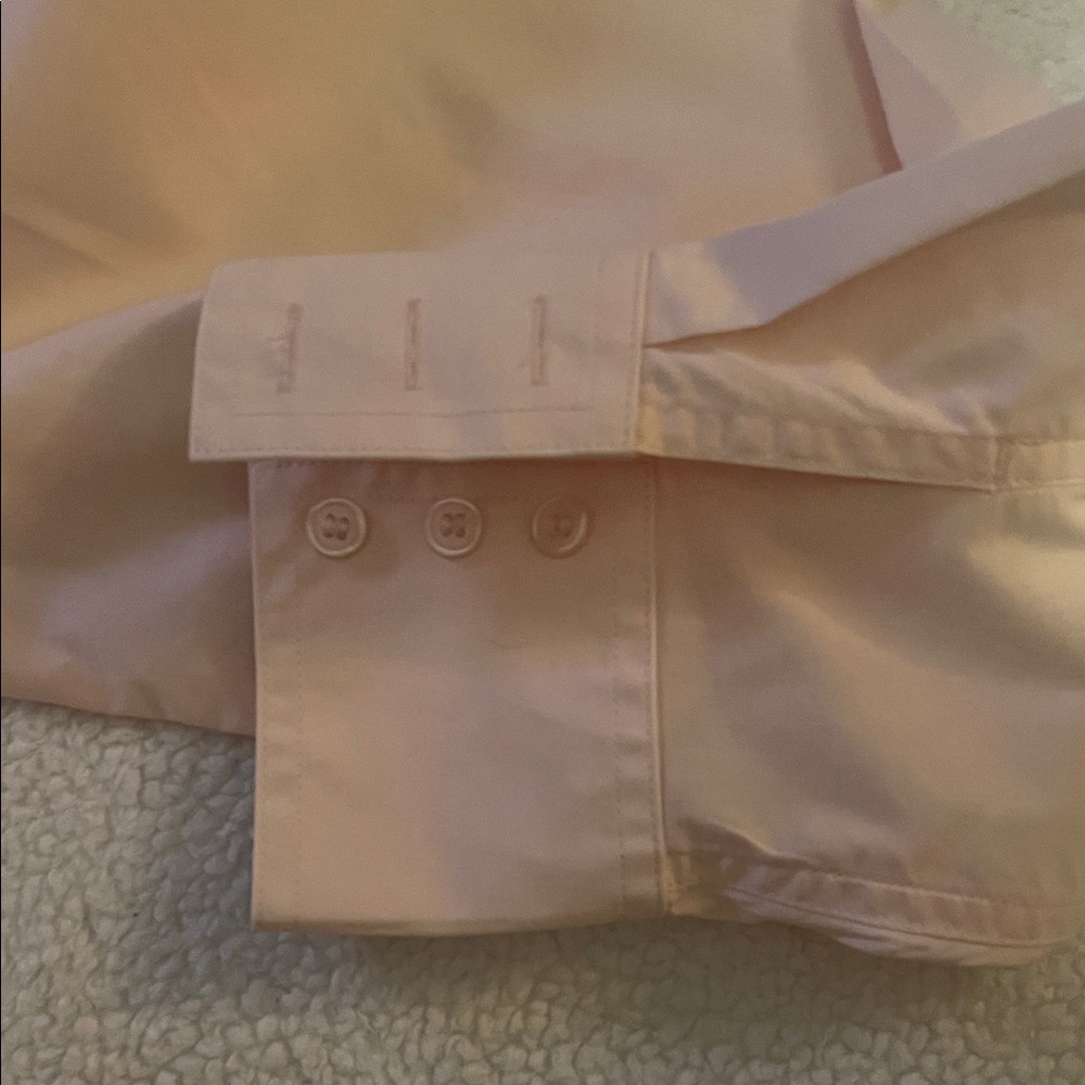 Chico's Soft Pink Button Down Blouse Size 3 (16) - Picture 7 of 9